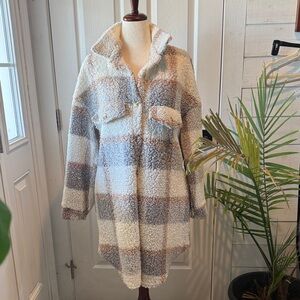 Cozy Plaid Teddy Jacket in Cream and Brown